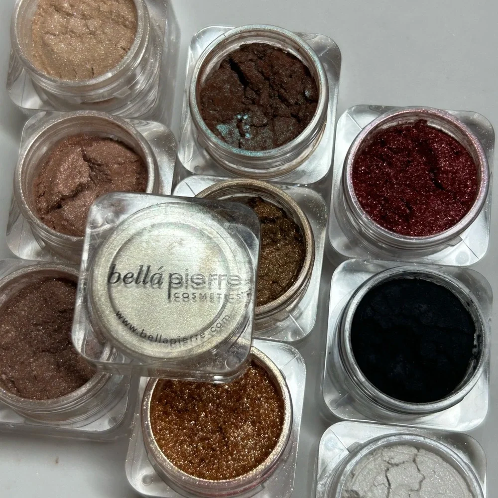 Mica bella Shimmering Eyeshadow Stack